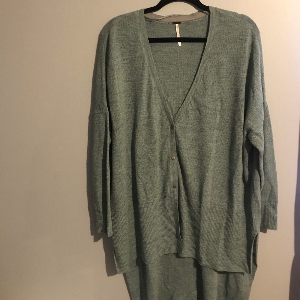 Free people button high low cardigan size small